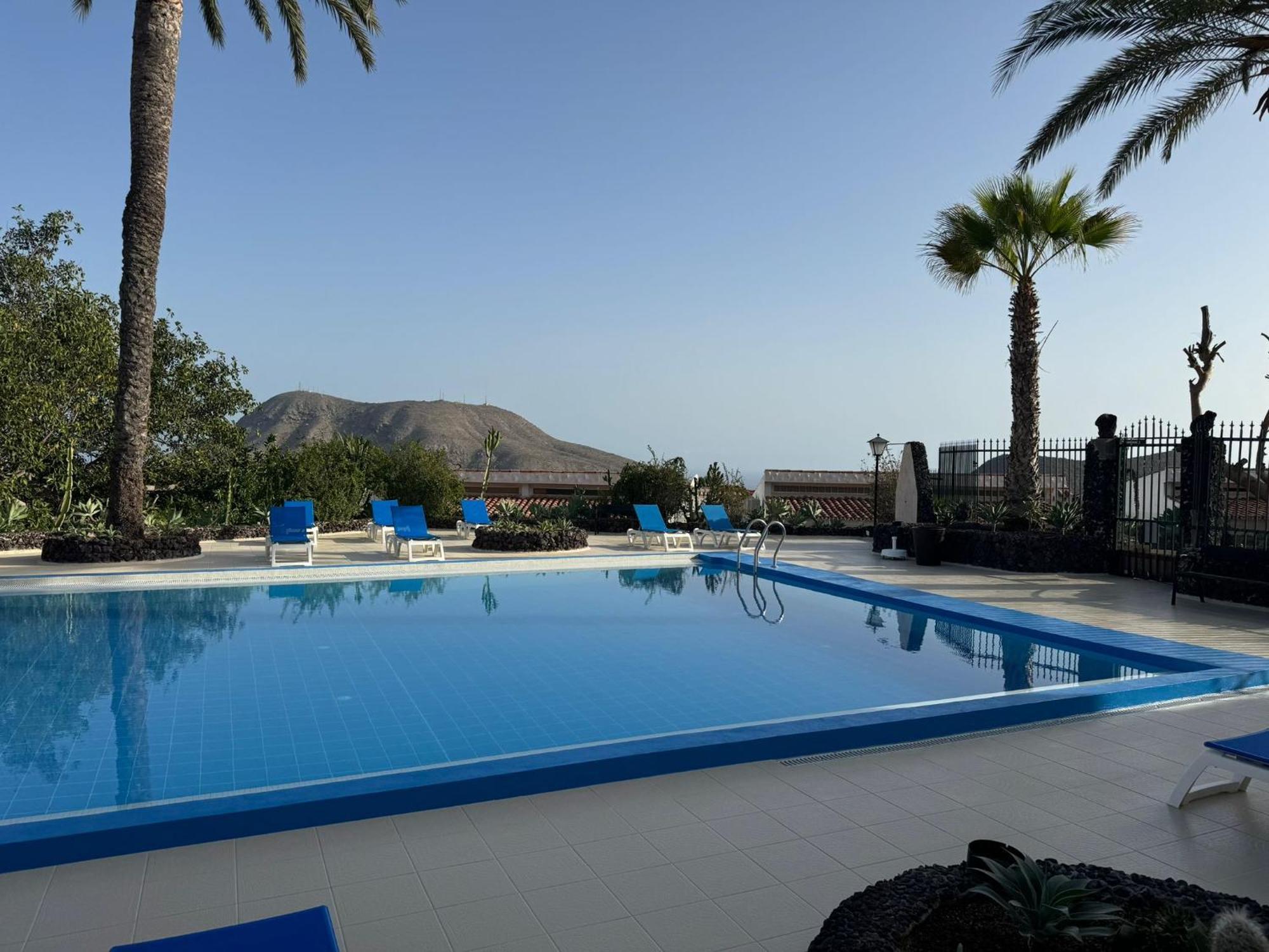 Villa Azure Horizon And Breeze - Panoramic Ocean View And Heated Pool Chayofa Exterior photo